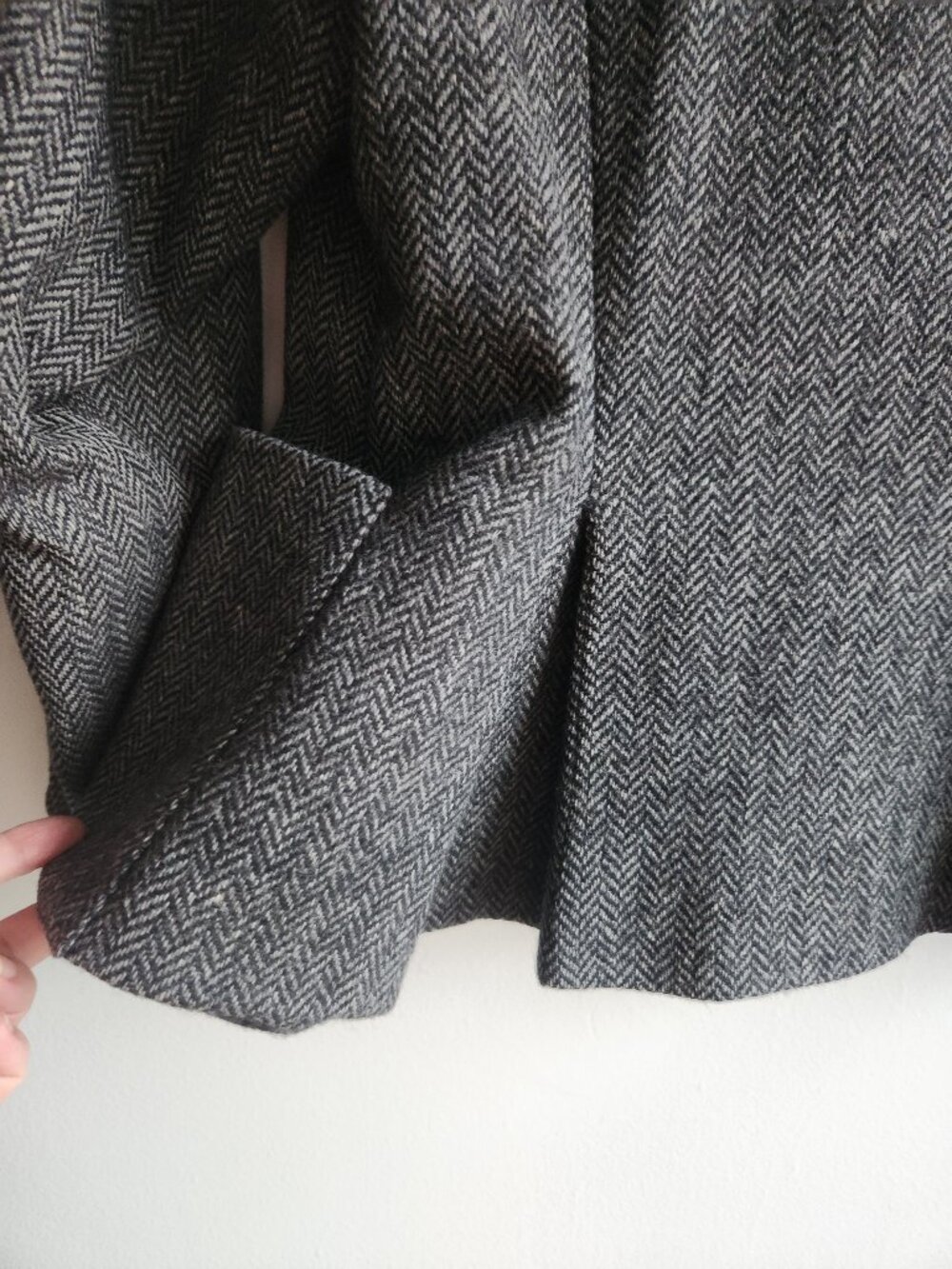 Emmanuelle Khanh Paris Vintage Dark Gray Herringbone Blazer - Sz 10 (approx.) - Picture 12 of 15